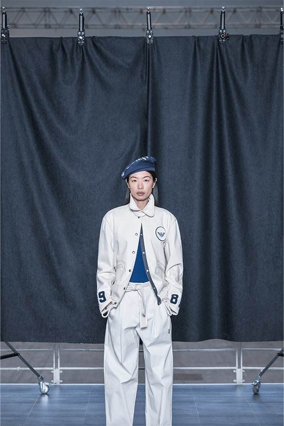 Bộ sưu tập bền vững của Emporio Armani đi từ bờ biển đến sân bóng - 9