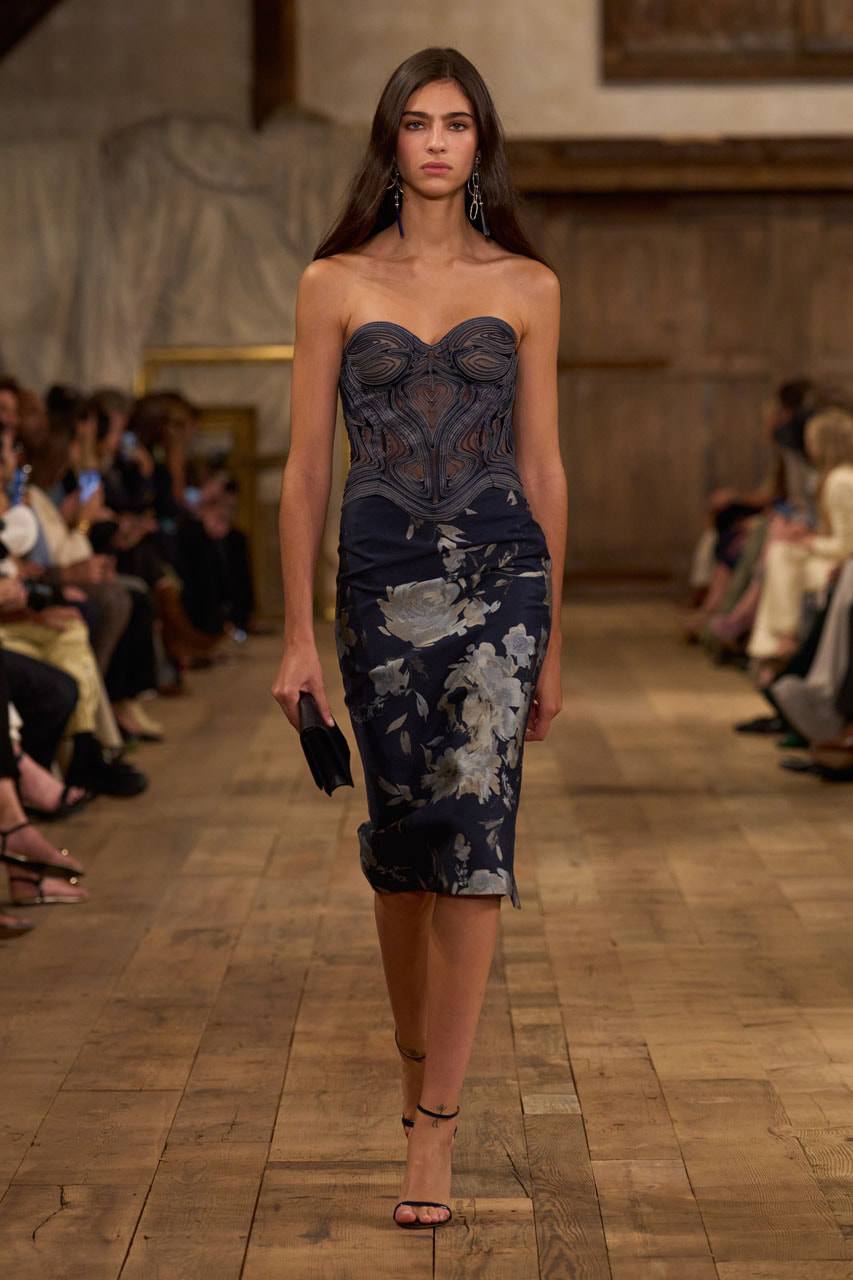 Sự trở lại quyến rũ của Ralph Lauren tại Tuần lễ thời trang New York - 19