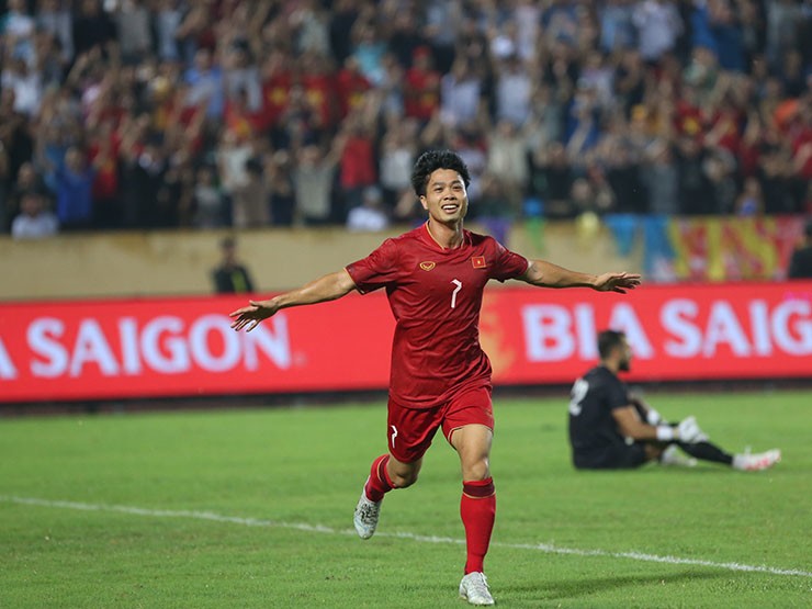 Niêm vui khôn xiết của Công Phượng