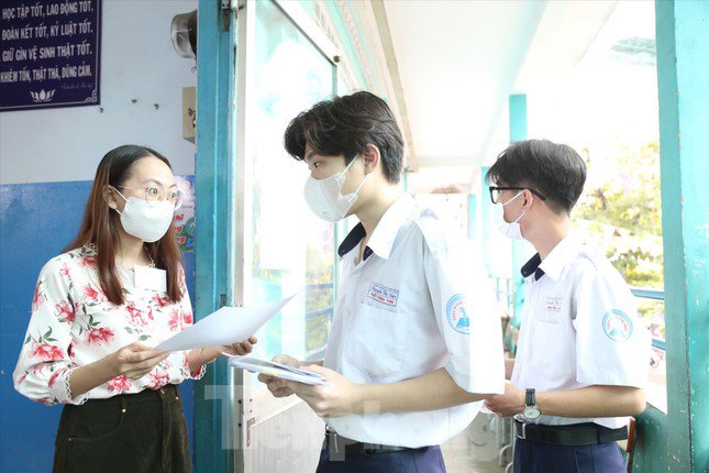 Thí sinh dự thi tốt nghiệp THPT 2023 tại TPHCM. ảnh: Nguyễn Dũng