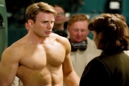 Đàn ông - "Đội trưởng quyến rũ nhất màn ảnh" U50 vẫn lấy gái trẻ, lịch sử tình ái mới "khủng"