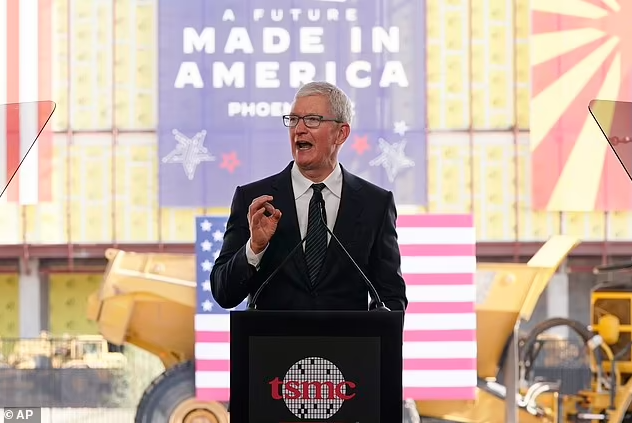 CEO Apple - Tim Cook.