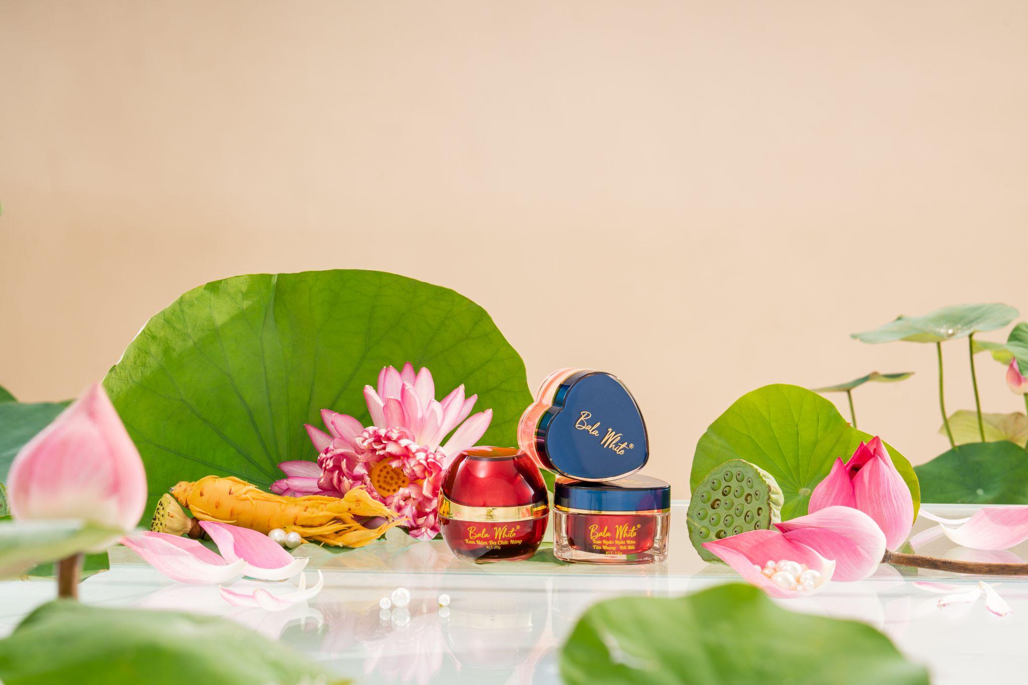 Bộ ba sản phẩm Bala White