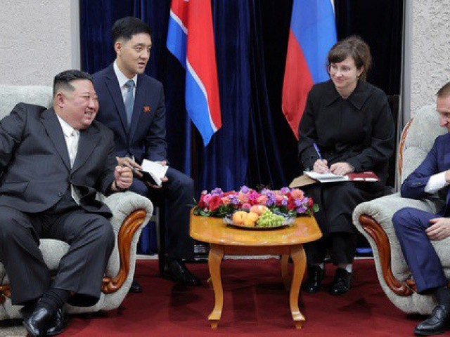 Ông Kim Jong-un lên tiếng về chuyến thăm Nga