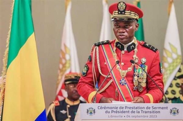 Tướng Brice Oligui Nguema tại lễ tuyên thệ nhậm chức "Tổng thống chuyển tiếp" ở Libreville, Gabon, ngày 4/9.