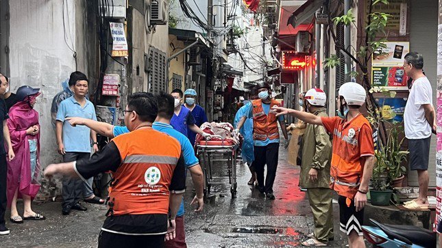 Có 1 giáo viên và 29 học sinh là nạn nhân trong vụ cháy chung cư mini ở quận Thanh Xuân (Hà Nội).