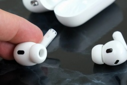 Thời trang Hi-tech - Chỉ nâng cấp nhỏ với giá không đổi, AirPods Pro 2 đã như hổ mọc thêm cánh