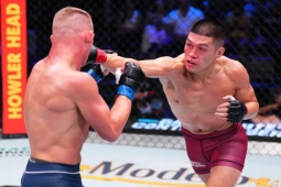 Thể thao - Võ sĩ gốc Việt Steven Nguyễn knock-out đối thủ, được chơi ở UFC như Cung Lê