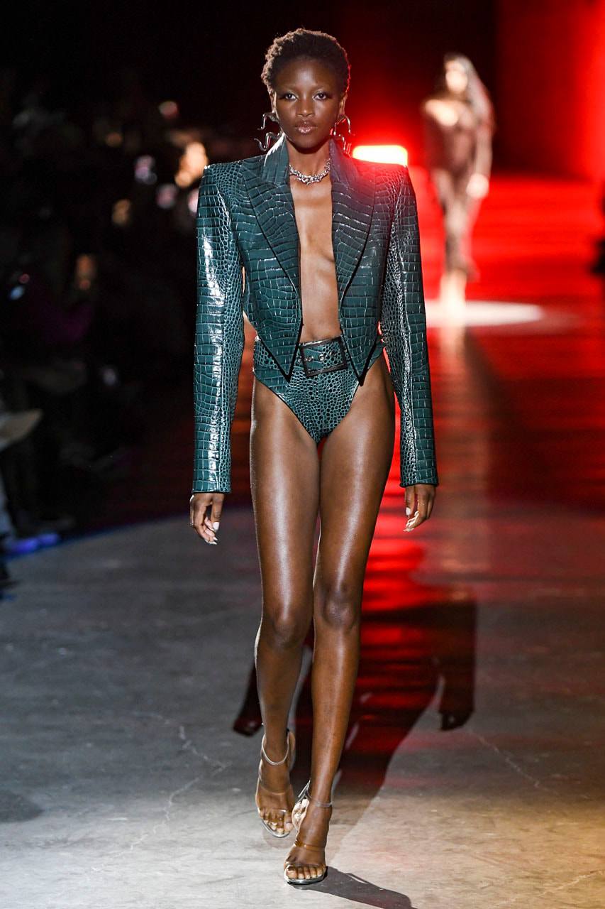 LaQuan Smith nam tính hóa trang phục nữ và ngược lại - 3