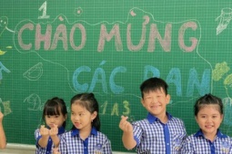 Giáo dục - du học - Học sinh lớp 1 bật khóc, chống 'sốc' cho con thế nào?