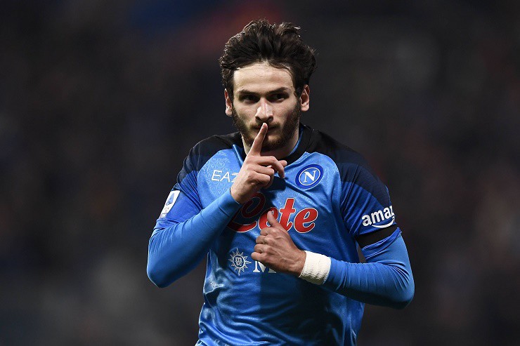 Kvaratskhelia lọt vào tầm ngắm của MU