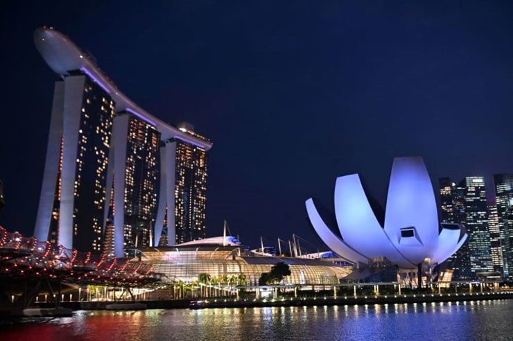 Vịnh Marina huyền ảo về đêm