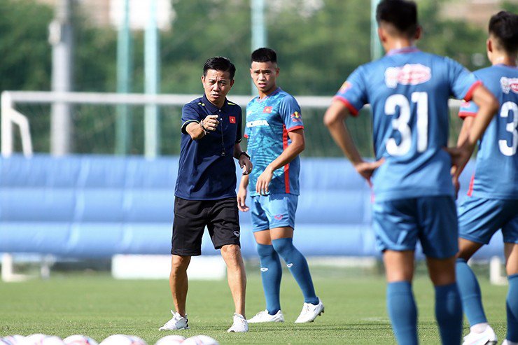 HLV Hoàng Anh Tuấn và U23 Việt Nam đối diện vô vàn khó khăn trong quá trình chuẩn bị cho ASIAD 19