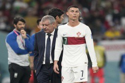 Nóng thầy cũ Ronaldo bị sa thải chỉ sau 6 trận và chưa đầy 9 tháng nắm quyền