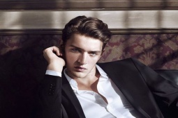 Đàn ông - 2 loại viên uống giúp chàng trẻ trung, thân hình cân đối