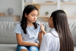 Giáo dục - du học - Những kiểu cha mẹ này khiến con “ngạt thở” nhất, đặc biệt là kiểu thứ 4