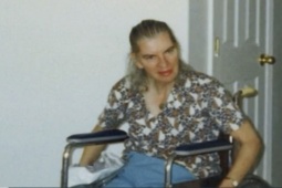 Pháp luật - Dã tâm của con dâu hại mẹ chồng vì tài sản: Cuộc sống túng thiếu