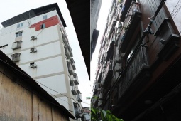 Tin tức trong ngày - Hãi hùng chung cư mini quây kín lồng sắt, lọt trong ngõ sâu hun hút