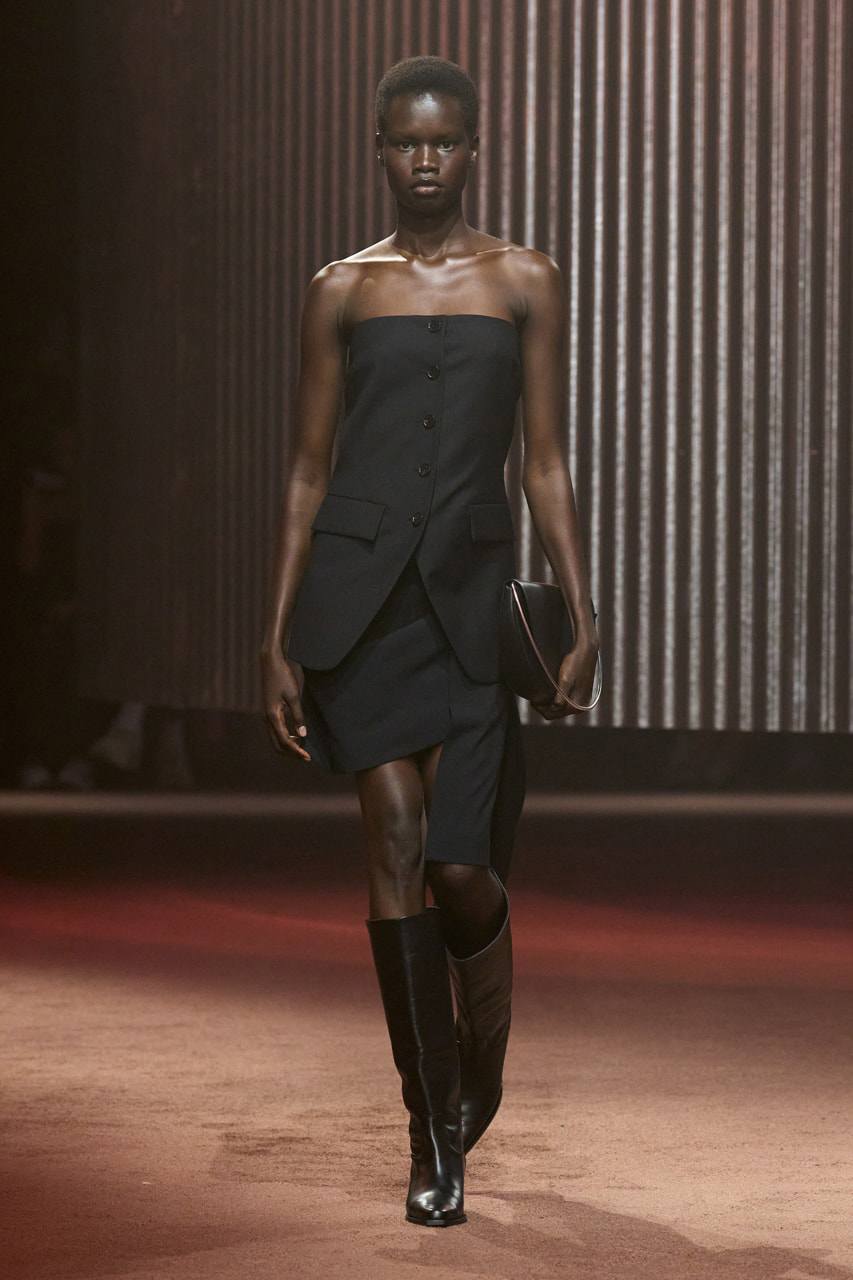 COS tạo ra tầm nhìn về phong cách sang trọng tại tuần thời trang New York - 14