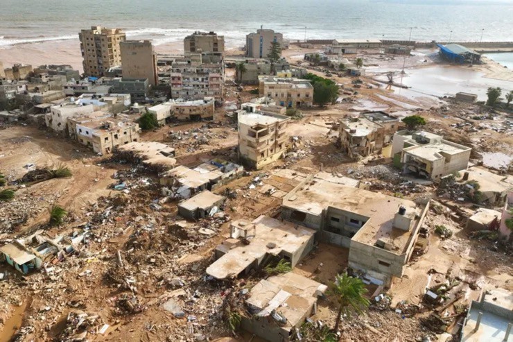 Thành phố Derna ở vùng ven biển Địa Trung Hải của&nbsp;Libya tan hoang sau thảm họa.