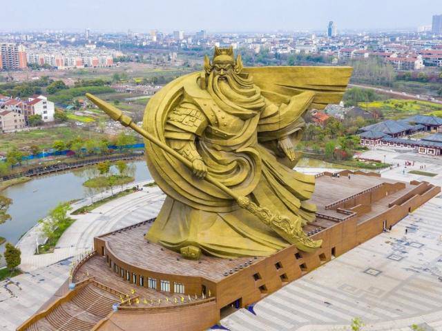 Cái kết cho tượng Quan Vũ khổng lồ ở Trung Quốc