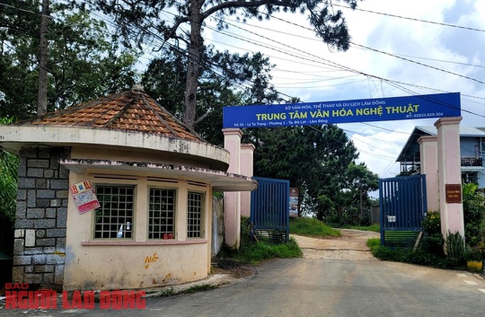 Hiện nay, dinh và toàn bộ khuôn viên đang được giao cho Trung tâm văn hóa nghệ thuật thuộc Sở Văn hóa, Thể thao và Du lịch tỉnh Lâm Đồng sử dụng, quản lý.
