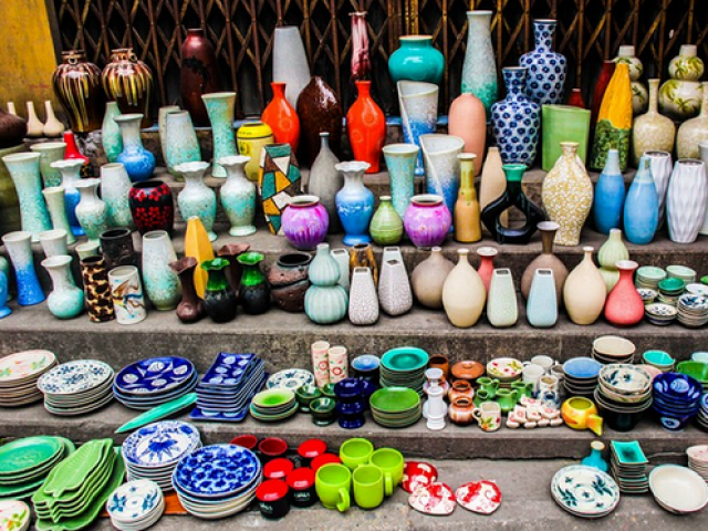 Thị trường - Tiêu dùng - Tràn lan gốm sứ trôi nổi, sặc sỡ gây hại