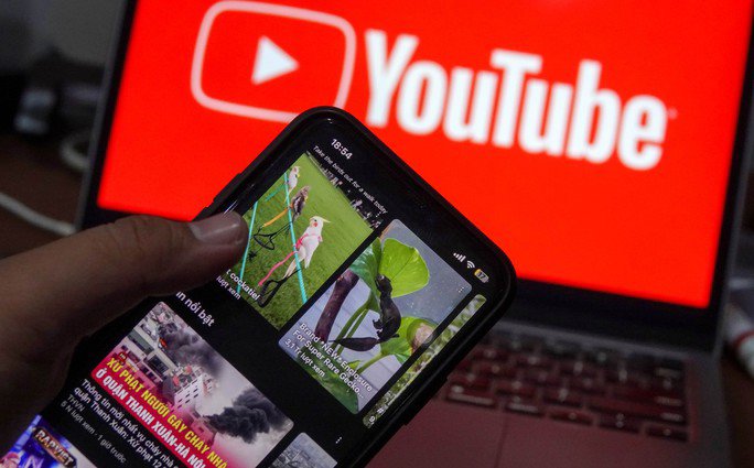 Các nền tảng xuyên biên giới như YouTube, TikTok... đang hoạt động ở Việt Nam với doanh thu rất lớn song đóng thuế chưa đúng, đủ Ảnh: HOÀNG TRIỀU