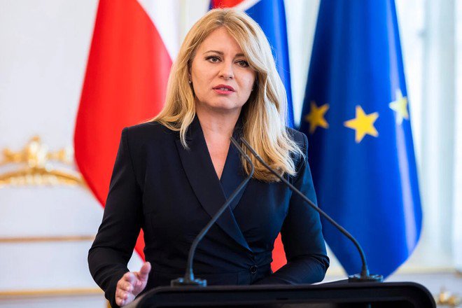 Tổng thống Zuzana Caputova dù không tranh cử Tổng thống Slovakia nhiệm kỳ thứ hai nhưng vẫn phản ứng quyết liệt với cựu Thủ tướng Robert Fico - ứng cử viên tiềm năng
