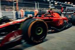 Đua xe F1, chạy thử Singapore GP: Cơ hội cho Ferrari hay Red Bull đang ”giấu bài”?