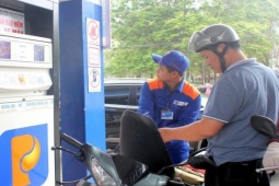 Thị trường - Tiêu dùng - Giá xăng dầu hôm nay 17/9: Tăng mạnh, ghi nhận tuần tăng thứ 3 liên tiếp