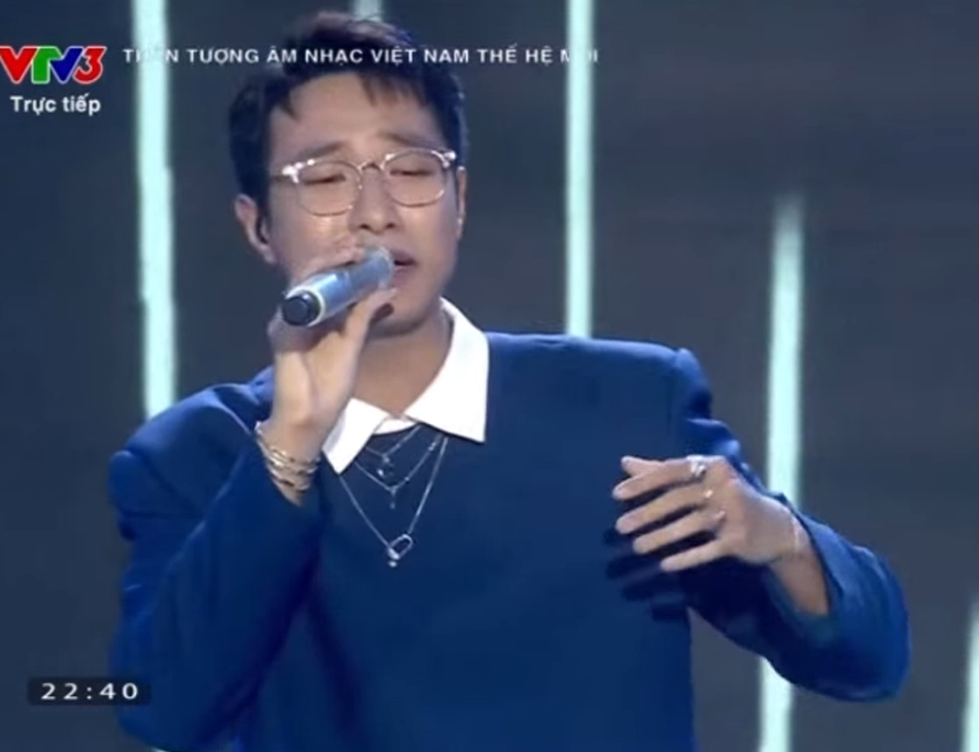 Đêm liveshow 2 của &#34;Vietnam Idol&#34;: Thí sinh chọn bài sai, hát chênh phô - 7