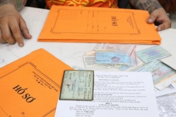 Tin tức trong ngày - Có quy định mới, vẫn còn “mua bán xe ủy quyền”