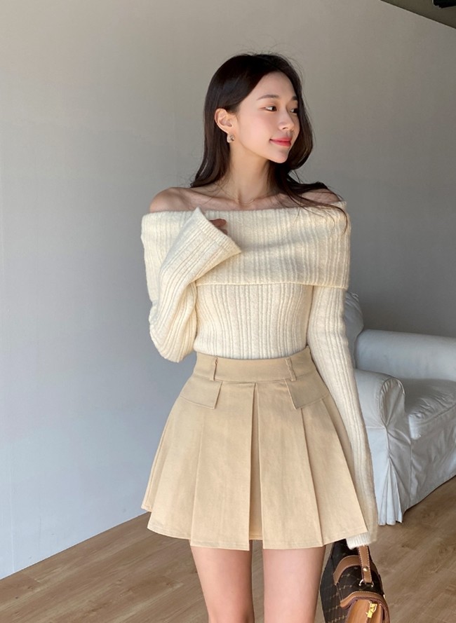 4 kiểu chân váy ngắn cực hợp mùa Thu Đông - 3