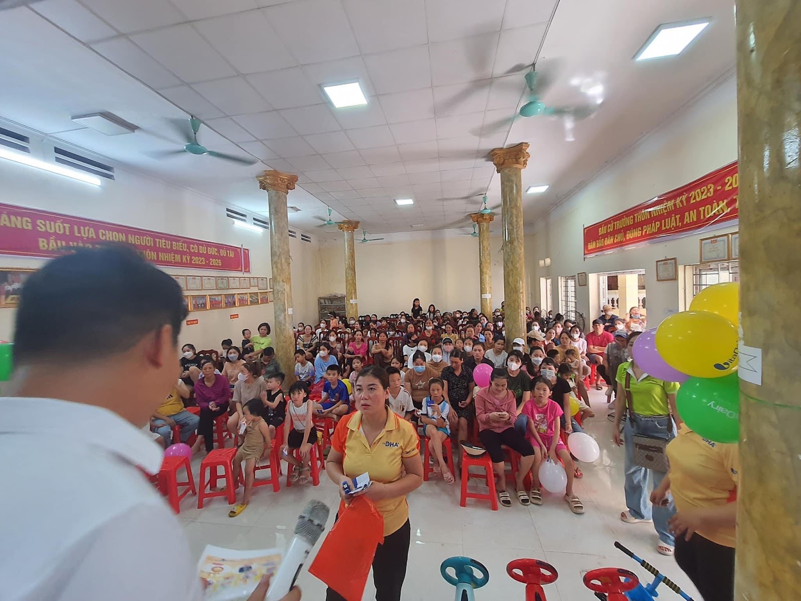Cửa hàng thường xuyên tổ chức các chương trình ưu đãi, tri ân thu hút đông đảo khách hàng tham gia.