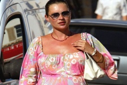 Thời trang - Ngắm style phóng khoáng, đẹp mắt của các siêu mẫu khi mang thai