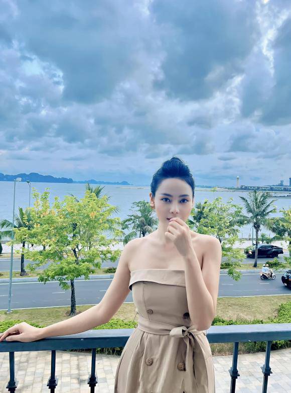 Nhan sắc xinh đẹp&nbsp;đời thường của Huyền Trang.