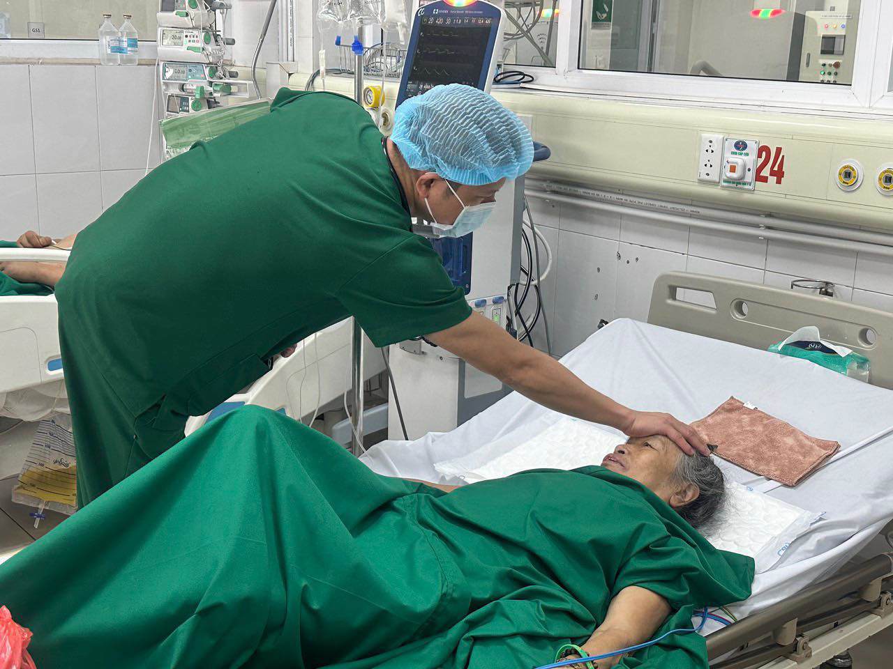 Bệnh nhân sốt xuất huyết tại bệnh viện.&nbsp;