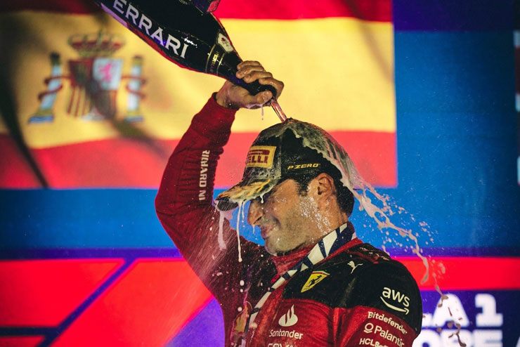 Chiến thắng F1 thứ 2 sự nghiệp của Sainz