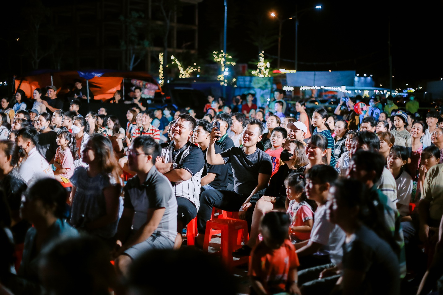 Đêm Hà Tiên Ngàn Sao là lễ hội ngoài trời thu hút gần 500 khách tham dự