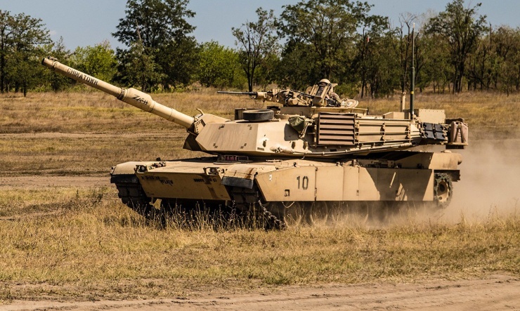 Các đặc điểm thiết kế cho phép xe tăng M1 Abrams tiếp tục di chuyển ngay cả trong những điều kiện thời tiết khắc nghiệt, dù tốc độ của phương tiện có thể bị giảm đôi chút. Ảnh minh họa:&nbsp;US Army