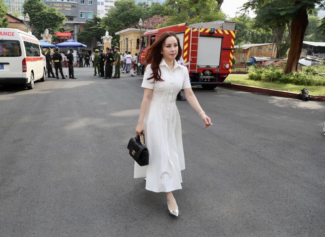 Ca sĩ Vy Oanh tại tòa.