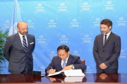 Tin tức trong ngày - Việt Nam ký hiệp định mang tính lịch sử về biển cả