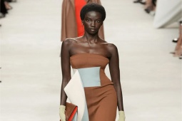 Thời trang - Bộ sưu tập FENDI là lời tri ân sâu sắc tới người phụ nữ hiện đại