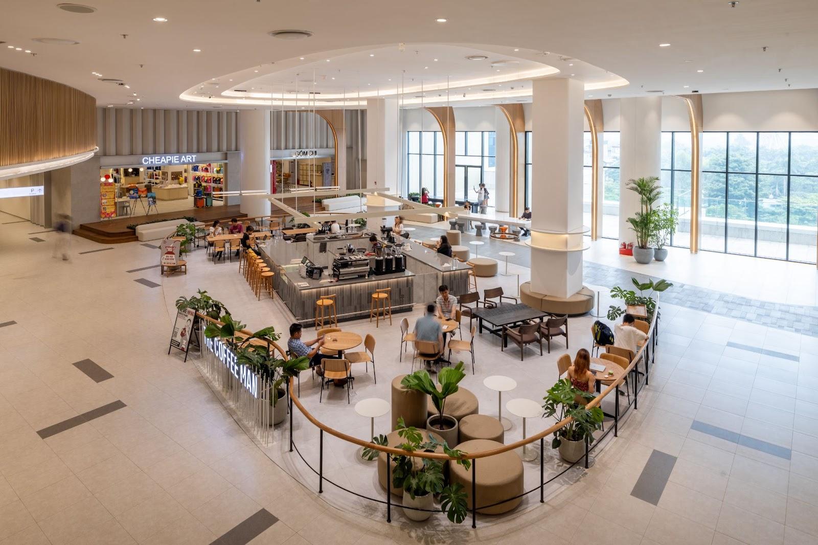 LOTTE MALL West Lake Hanoi chính thức khai trương, hút khách nhờ nhiều điểm đặc sắc - 3