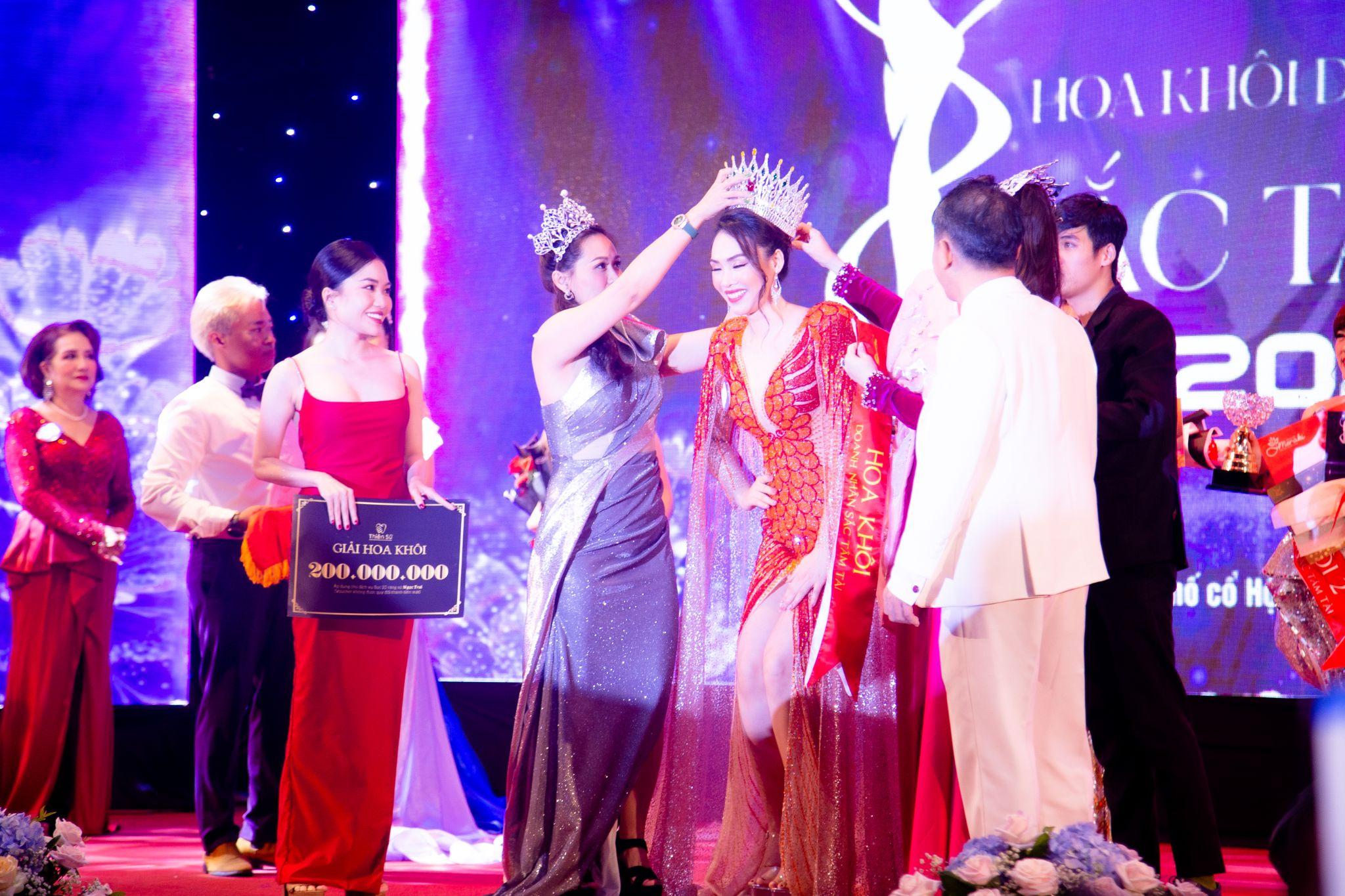 Trương Mỹ Hằng truyền cảm hứng cho các thế hệ trẻ khởi nghiệp