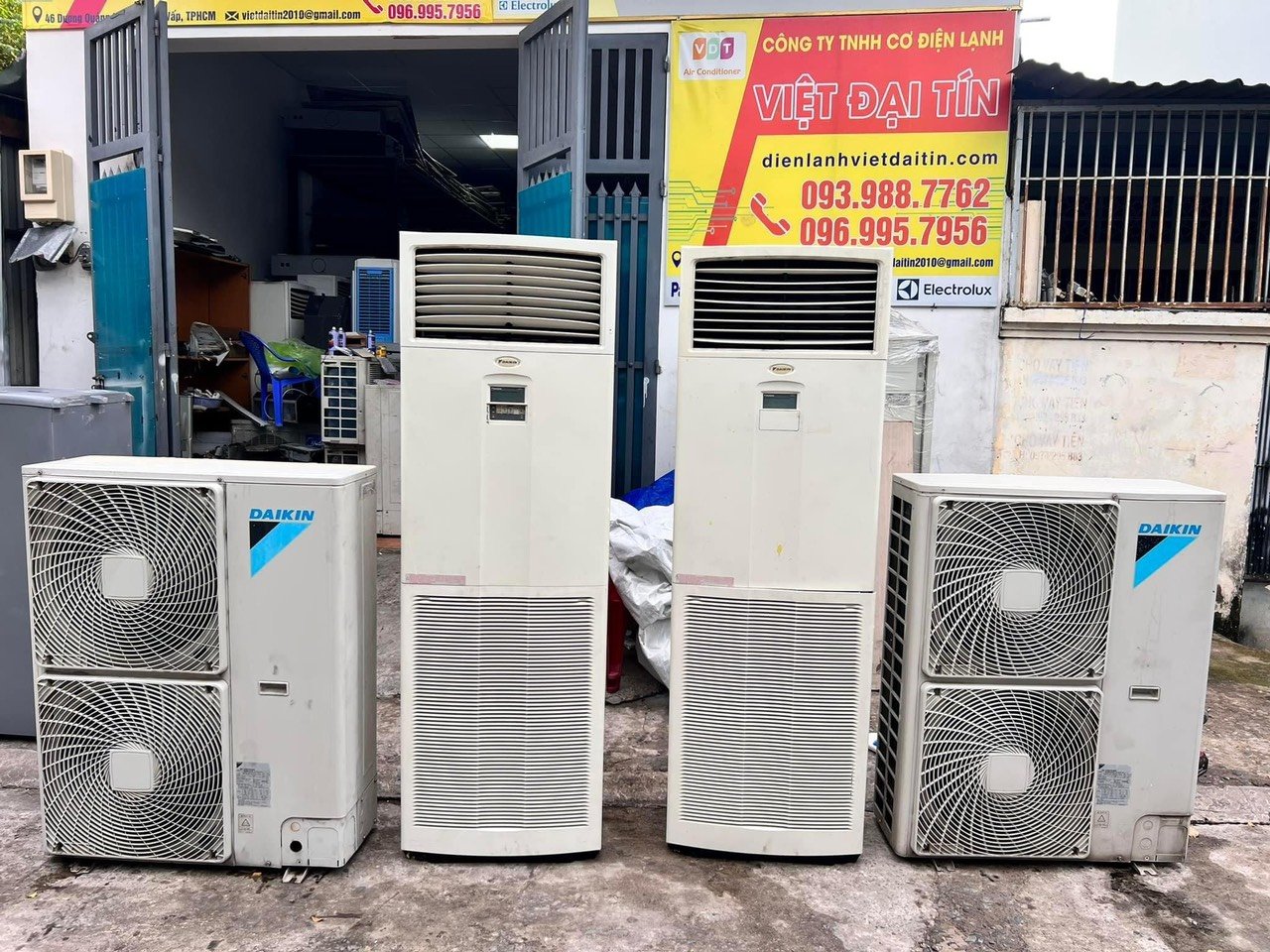 Máy lạnh công nghiệp tủ đứng không tốn công lắp đặt