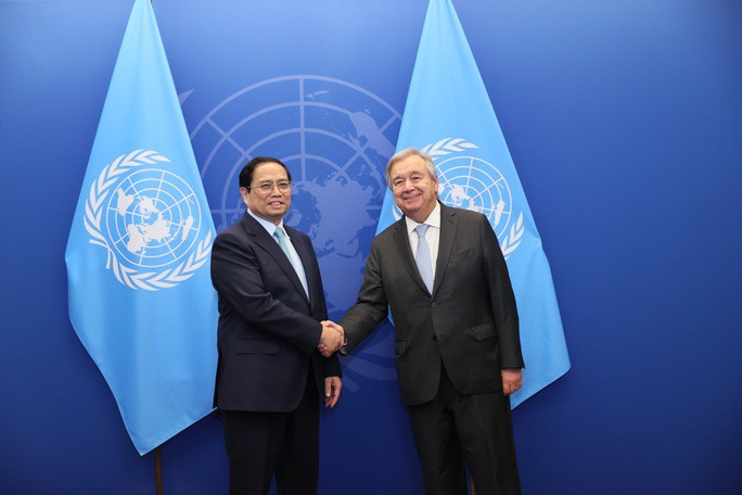 Thủ tướng Phạm Minh Chính gặp Tổng Thư ký Liên Hiệp Quốc Antonio Guterres tại Trụ sở Liên Hiệp Quốc. Ảnh: VGP