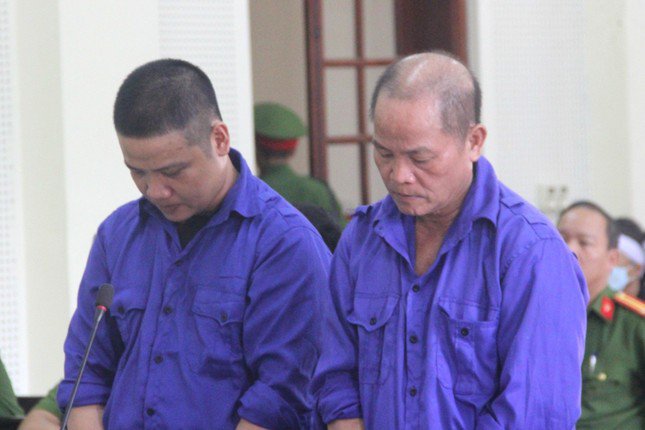 Hai bị cáo tại tòa