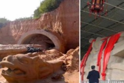 Phi thường - kỳ quặc - Đang xúc cát để sửa nhà, người nông dân bất ngờ đào trúng một vật thể lạ